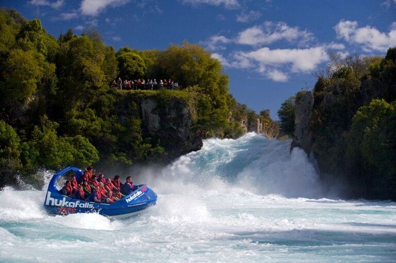 Based By The Lake Taupo Kültér fotó